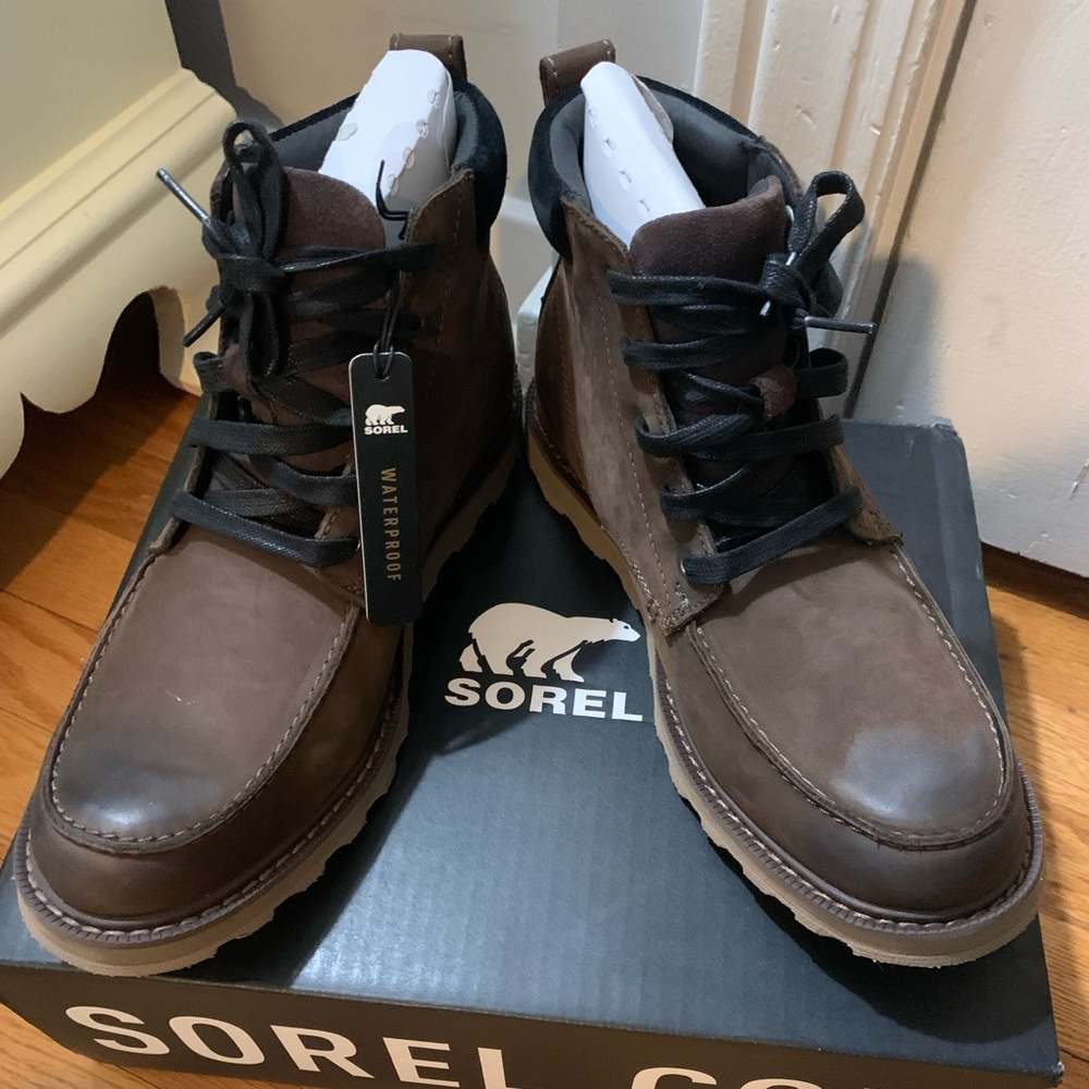 Sorel- men’s Madson moc toe waterproof boot; Bruno/black; size 8.5